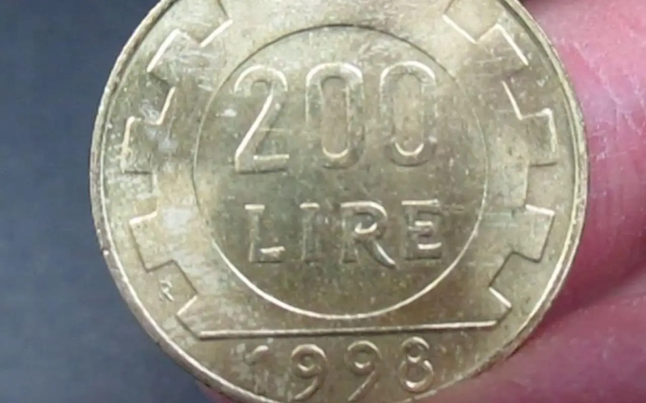 Monete da 1000 Lire italiane, simbolo di valore collezionistico attuale.
